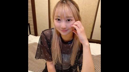 犬好き美容**をハメ撮りしました。経験少ないピュアな反応と色白の身体が魅力的すぎる